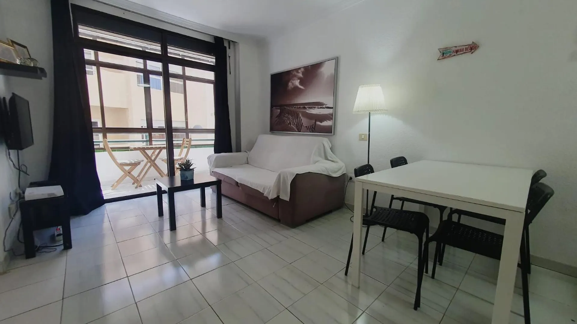Alquilaencanarias-Medano Colon Center, Near The Beach contacts
